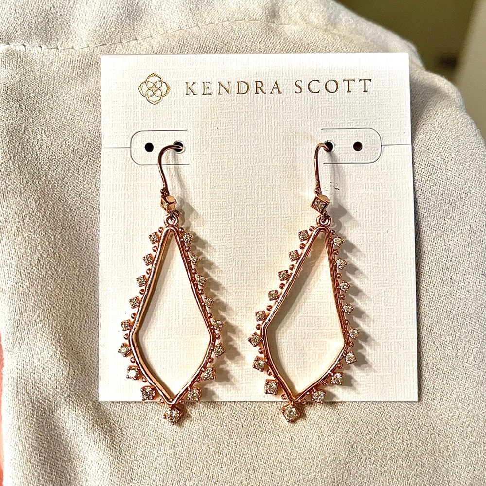 Kendra Scott Bea Crystal Drop Earrings in Rose Gold